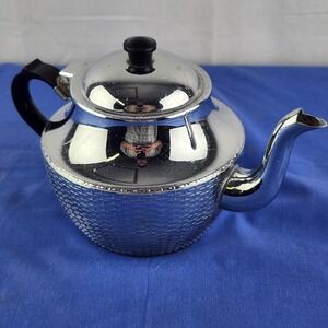 Vintage Swan Brand Wikka Ware Basket Pattern Teapot  England 6 Cup 50s